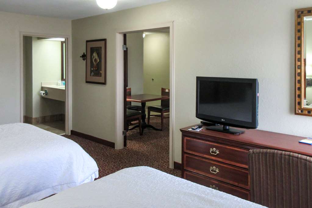 Quality Inn & Suites Quincy - Downtown Zimmer foto